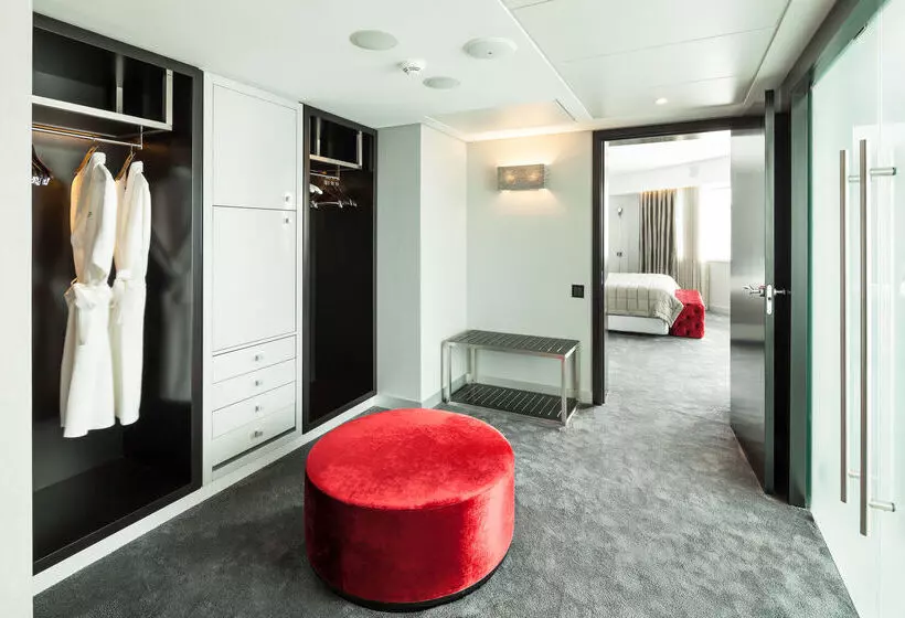 Fotos del hotel Myriad By Sana S:  25