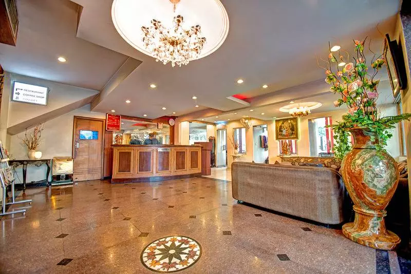 Fotos del hotel Pr Residency:  7