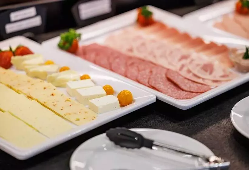 Fotos del hotel Lützow:  2