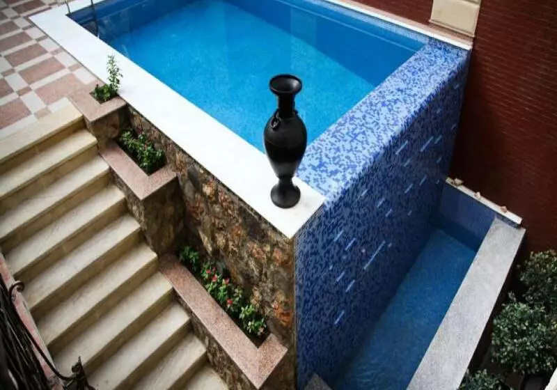 Fotos del hotel East Legend:  8