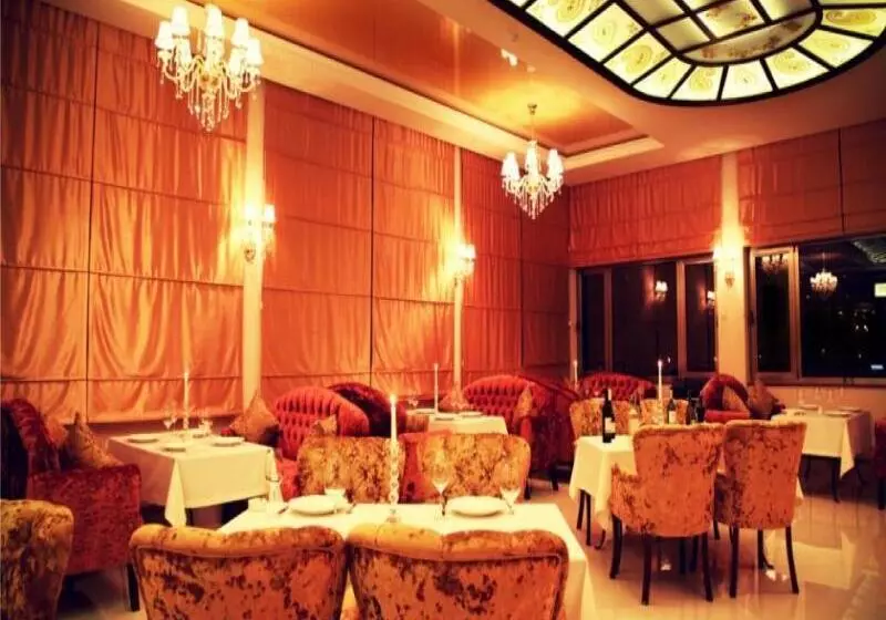 Fotos del hotel East Legend:  12