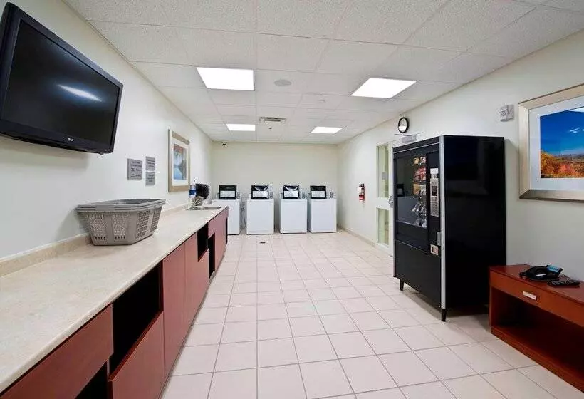 Fotos del hotel Courtyard By Marriott Ottawa East:  11