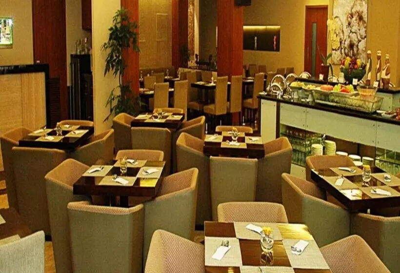 Fotos del hotel Grand Cemara:  6