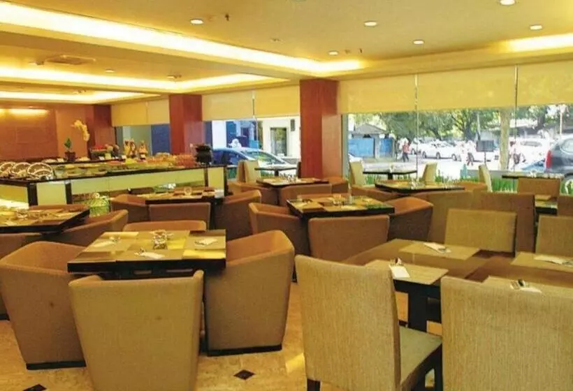 Fotos del hotel Grand Cemara:  16