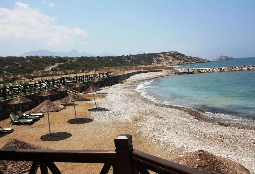 Fotos del hotel Korineum Golf & Beach Resort:  7