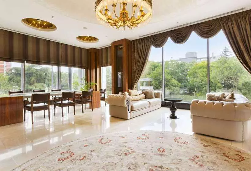 Fotos del hotel Ramada  & Suites By Wyndham Istanbul Ataköy:  22