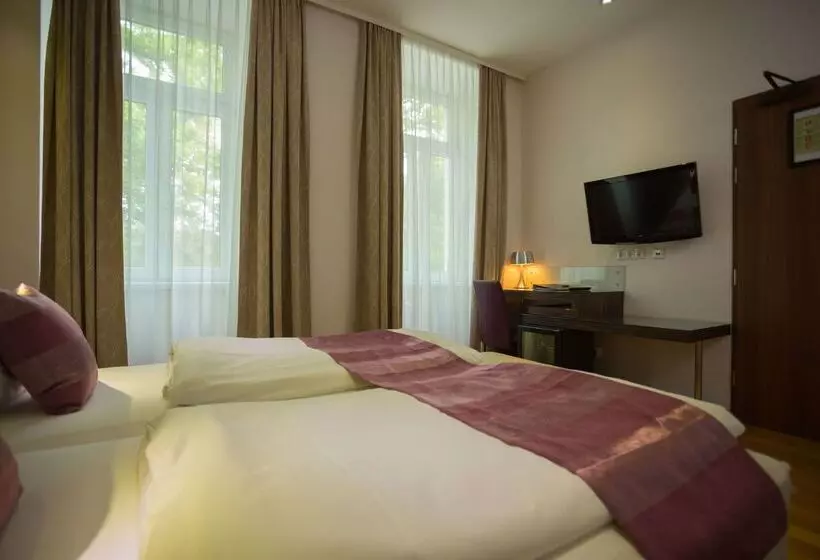 Best Western Plus  Arcadia