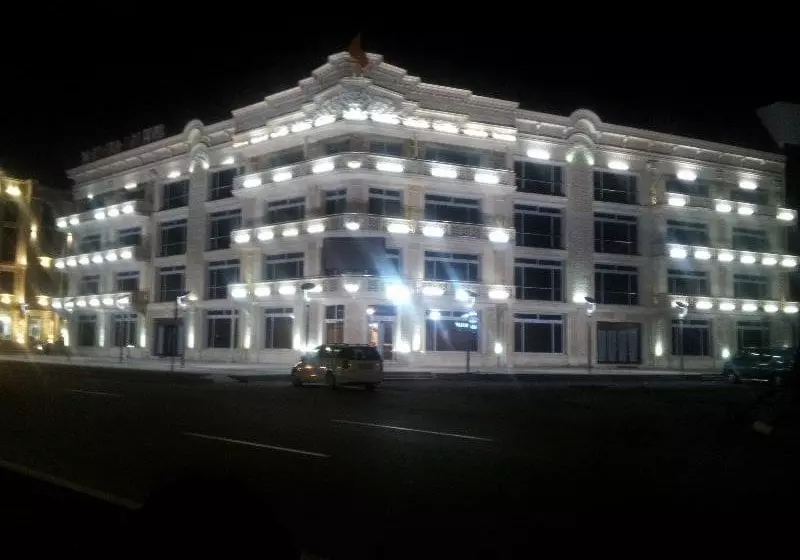 Premier Deluxe Hotel & Spa