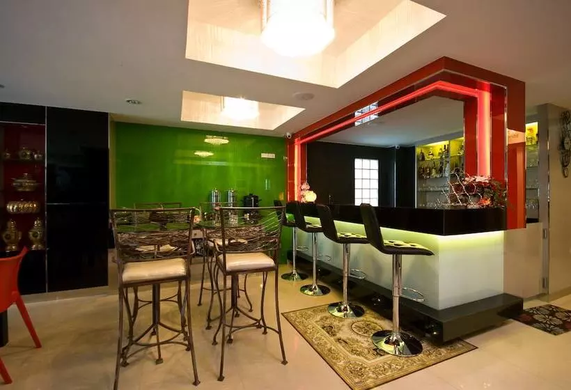 Fotos del hotel Richly Villa:  4