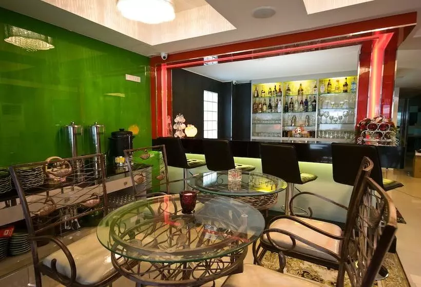 Fotos del hotel Richly Villa:  20