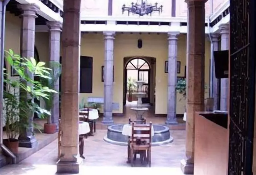 Fotos del hotel Catedral Internacional:  8