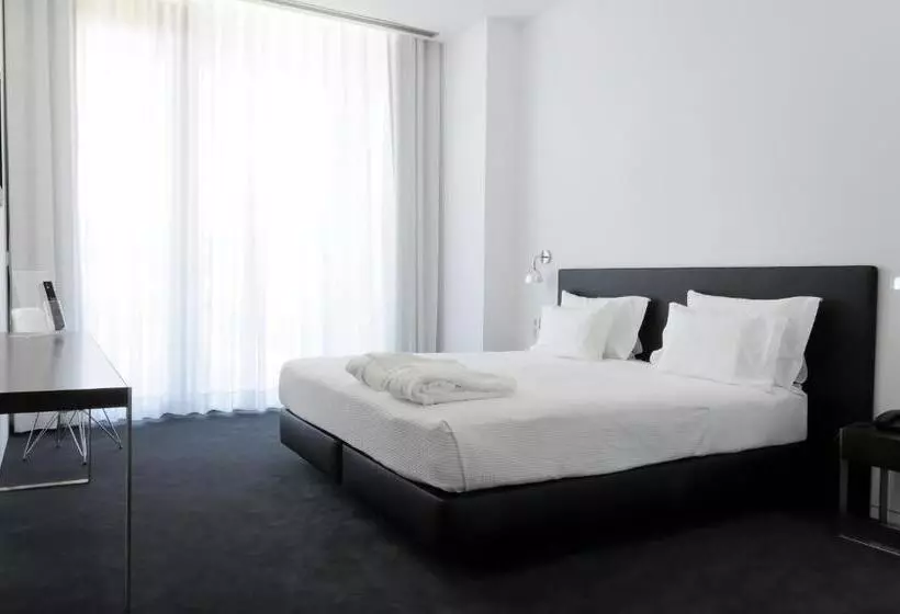 Open Village Sports  & Spa Club