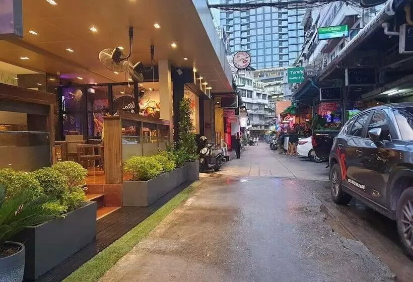 Fotos del hotel Icheck Inn Nana:  11