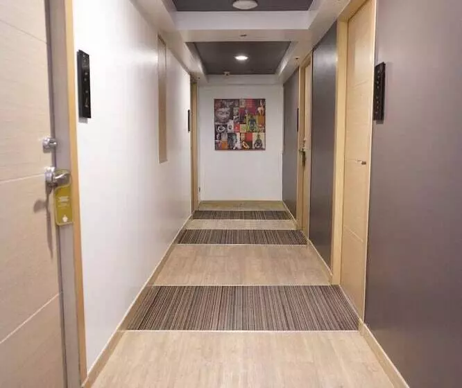 Fotos del hotel Icheck Inn Nana:  9