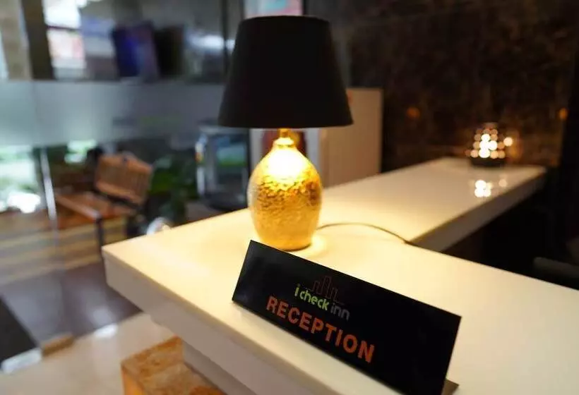 Fotos del hotel Icheck Inn Nana:  4