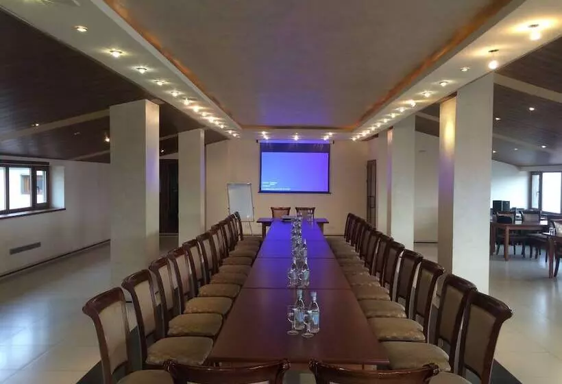 Fotos del hotel Capital:  6