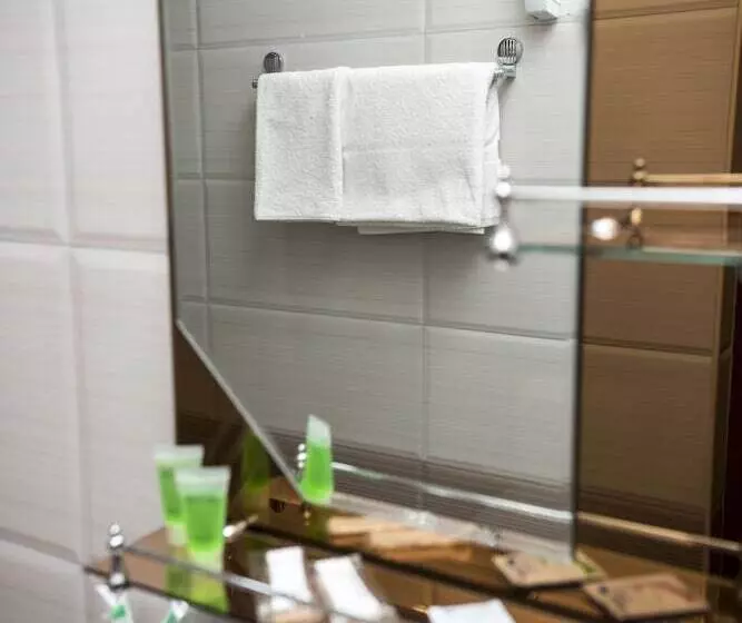 Fotos del hotel Capital:  22