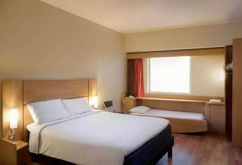 Fotos del hotel Ibis Valparaiso:  7