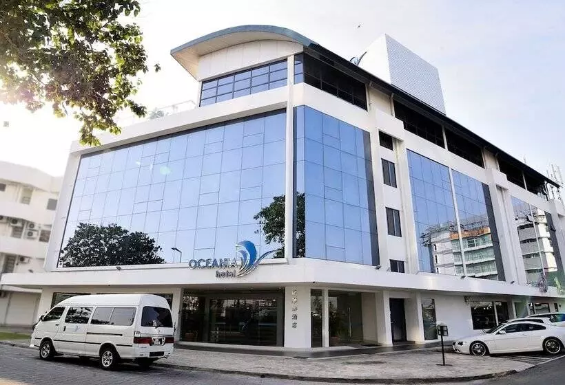 Fotos del hotel Oceania:  8