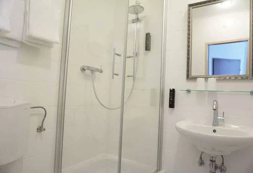 Fotos del hotel Pension Lumes:  7