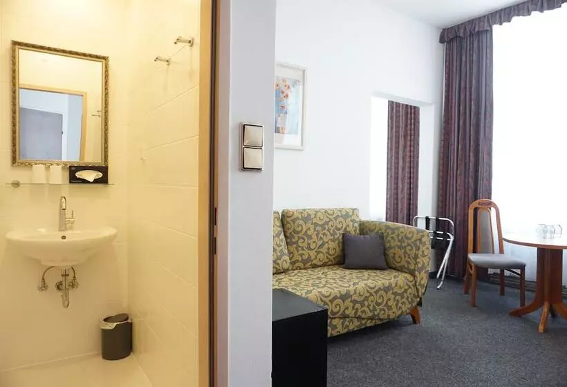 Fotos del hotel Pension Lumes:  13