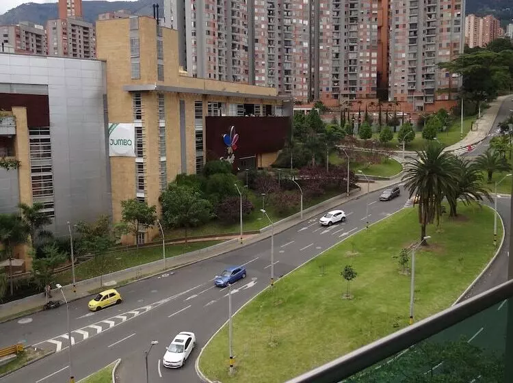 Fotos del hotel Bh El Poblado:  8