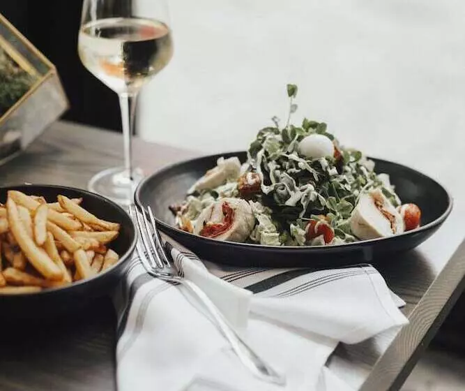 Fotos del hotel Le Petit  Montreal:  6