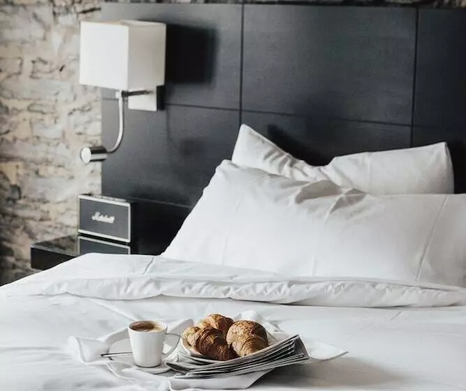 Fotos del hotel Le Petit  Montreal:  22