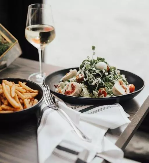 Fotos del hotel Le Petit  Montreal:  3