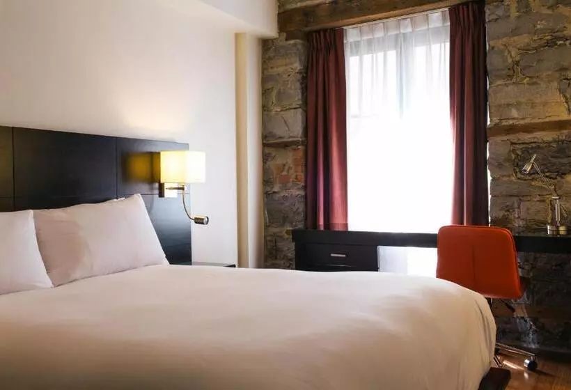 Fotos del hotel Le Petit  Montreal:  15