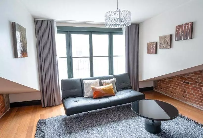 Fotos del hotel Le Petit  Montreal:  16