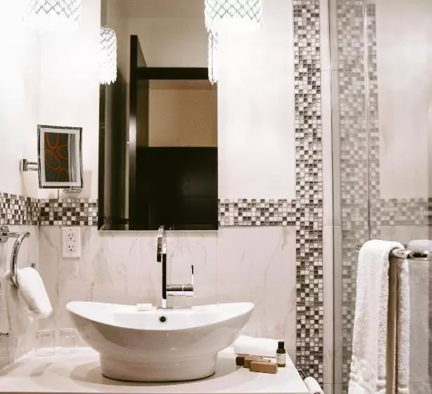 Fotos del hotel Le Petit  Montreal:  4