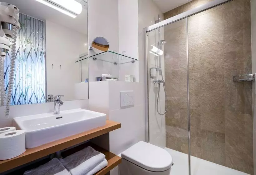 Fotos del hotel Strandhotel Alte Donau:  12