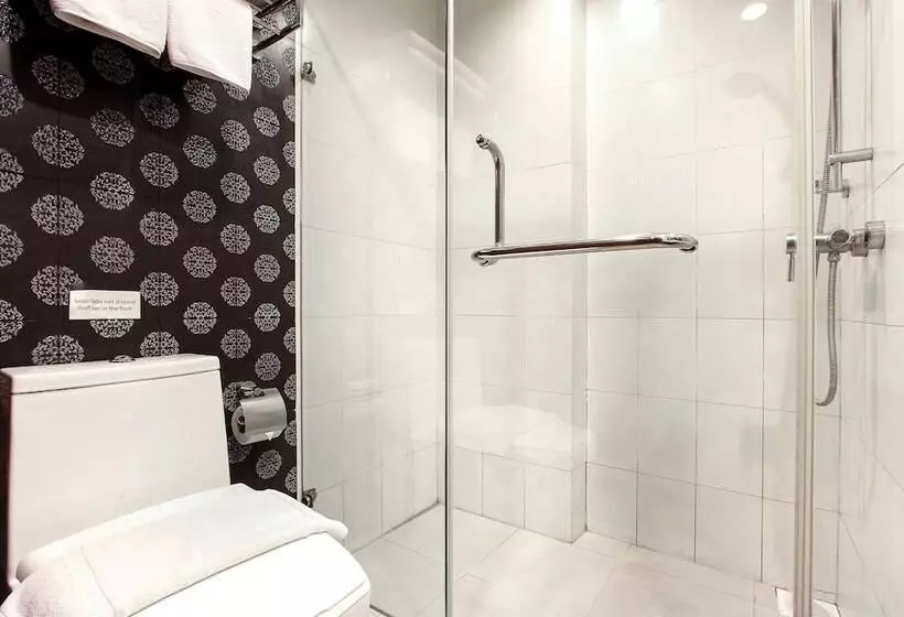 Fotos del hotel Bally Suite Silom:  12