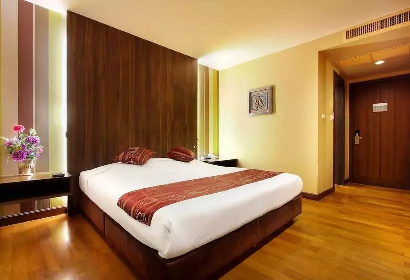 Fotos del hotel Bally Suite Silom:  13