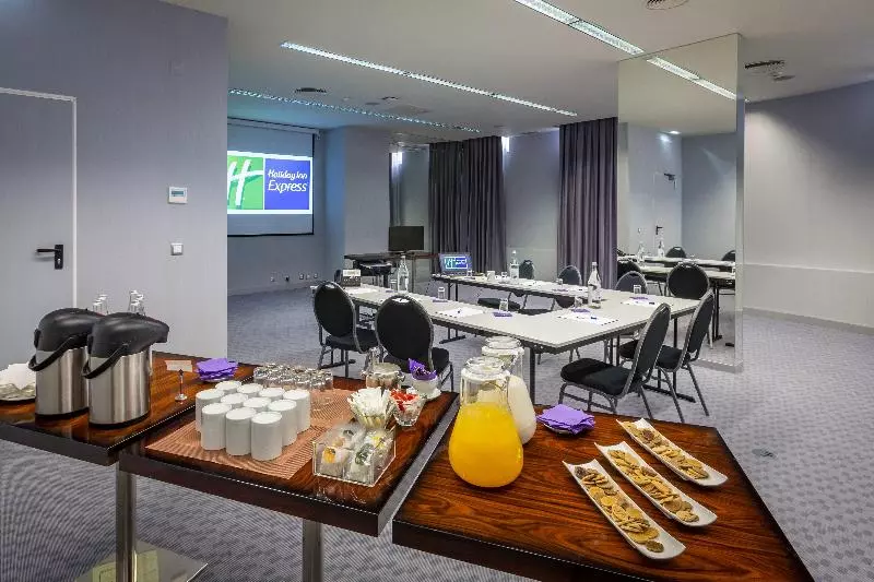 Fotos del hotel Holiday Inn Express Lisboa - Av. Liberdade, An Ihg:  12