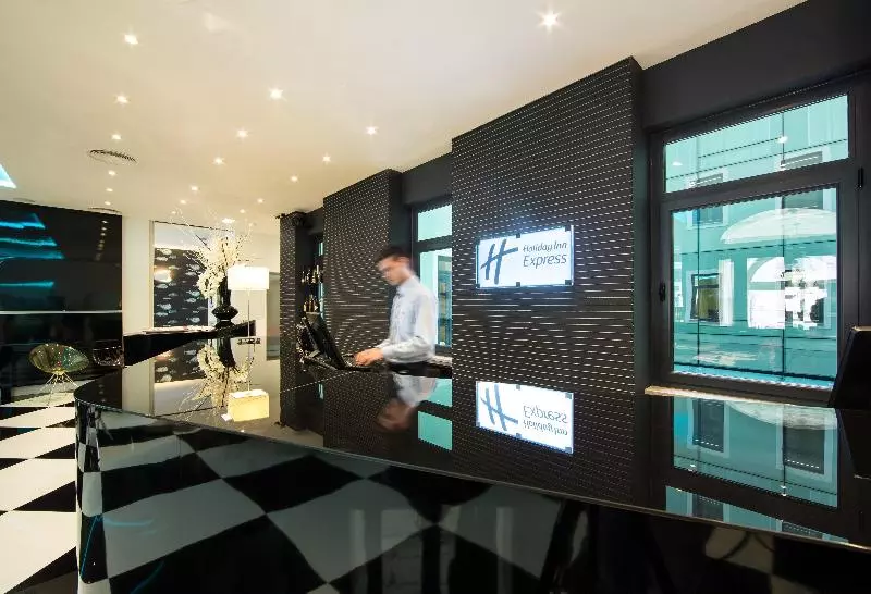 Fotos del hotel Holiday Inn Express Lisboa - Av. Liberdade, An Ihg:  24