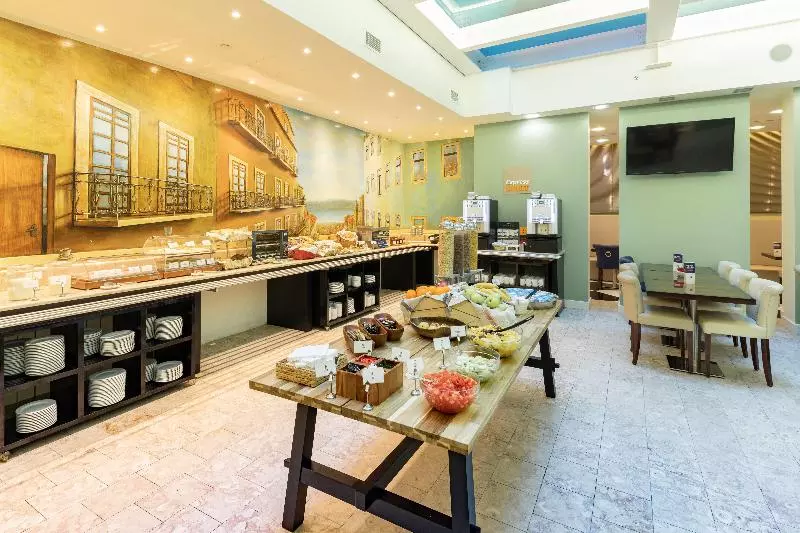 Fotos del hotel Holiday Inn Express Lisboa - Av. Liberdade, An Ihg:  4