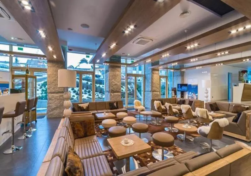 Fotos del hotel Rezydencja Nosalowy Dwór:  2