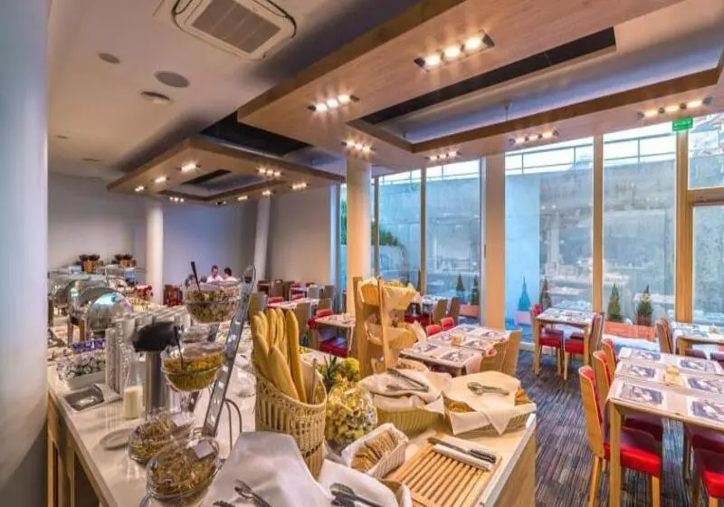 Fotos del hotel Rezydencja Nosalowy Dwór:  10