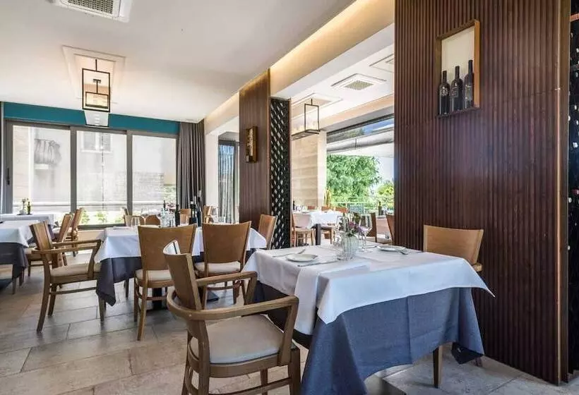 Fotos del hotel Rooms & Restaurant Matanovi Dvori:  2