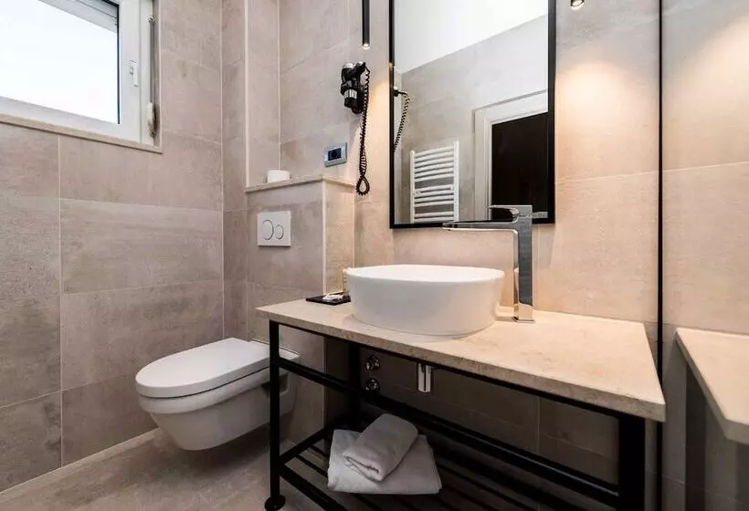 Fotos del hotel Rooms & Restaurant Matanovi Dvori:  10