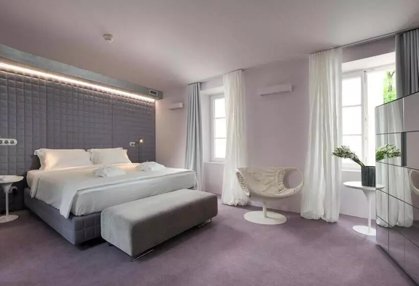 Vander Urbani Resort  A Member Of Design S