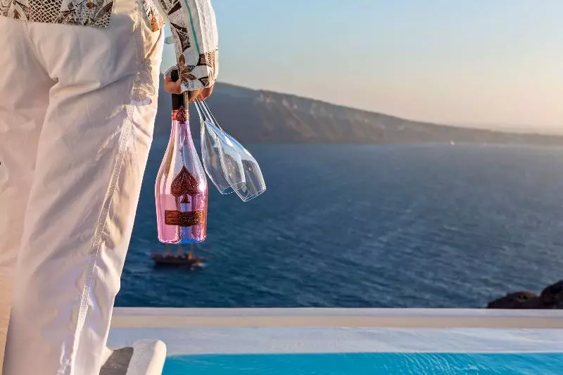 Fotos del hotel Charisma Suites:  22