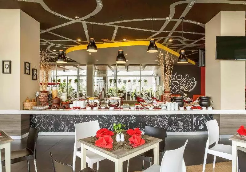 Fotos del hotel Ibis Surabaya City Center:  13