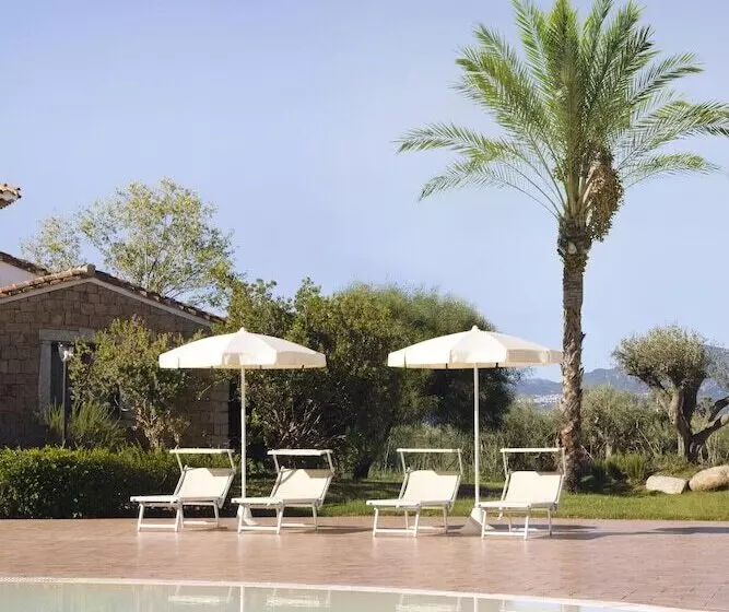 Fotos del hotel Marina Torre Navarrese Resort:  6