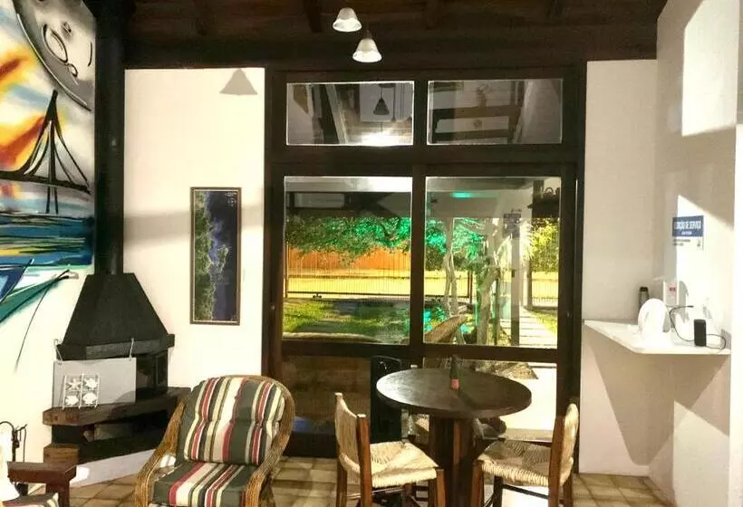 Fotos del hotel Beach House Floripa:  24