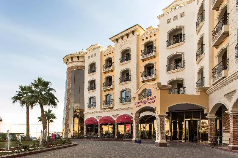 Fotos del hotel Crowne Plaza Riyadh Al Waha, An Ihg:  8