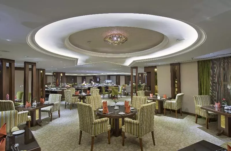 Fotos del hotel Crowne Plaza Riyadh Al Waha, An Ihg:  11