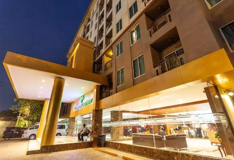 Fotos del hotel The Airport Greenery:  14